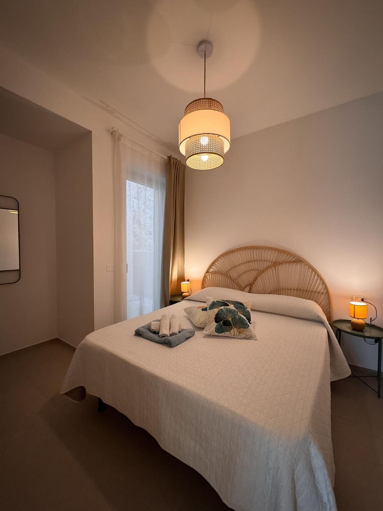 Aura Apartments Mattinata Buitenkant foto